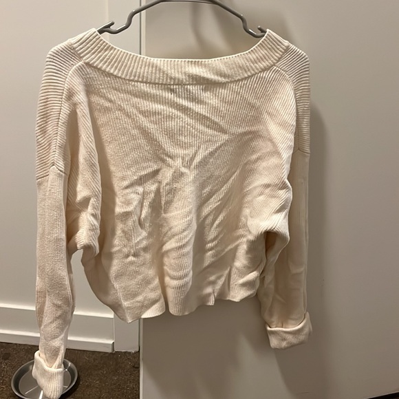 Kendall and Kylie V Neck Sweater - Picture 2 of 3